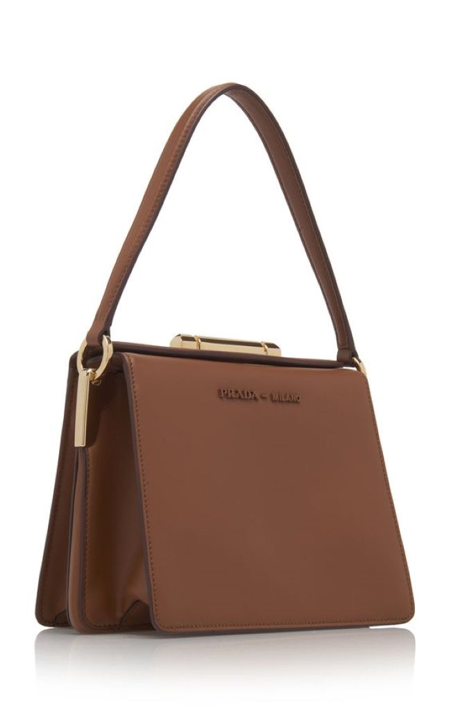 Як вибрати сумку на весну у трендовому кольорі 2024 року